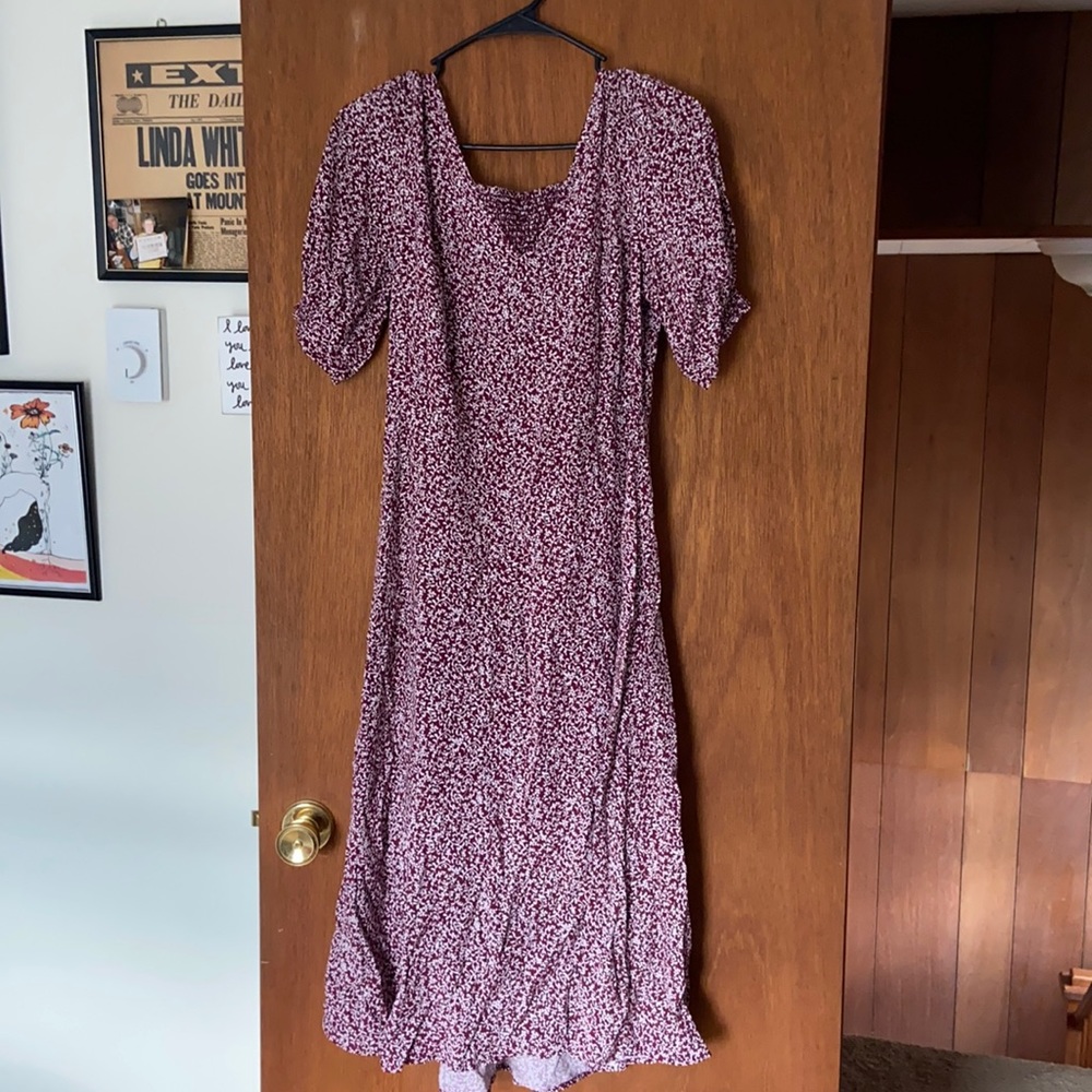 V neck Floral midi Dress with sleeves